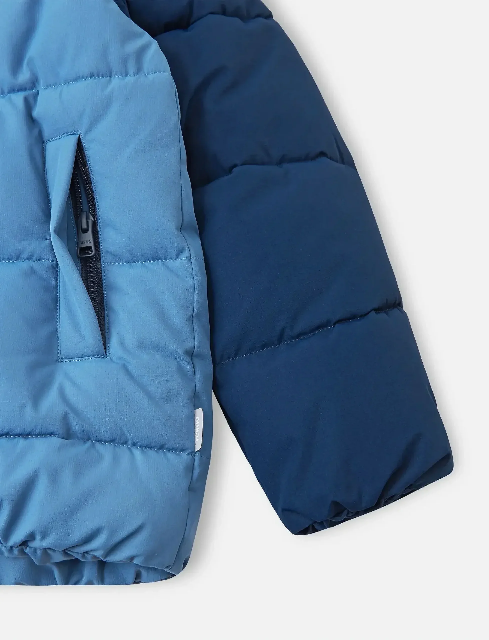 rei5100403a_cblueocean_v67a0_91